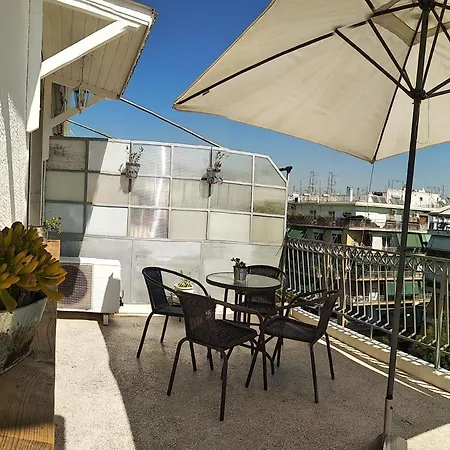 Twins 2 Minutes From Metro Station Apartment